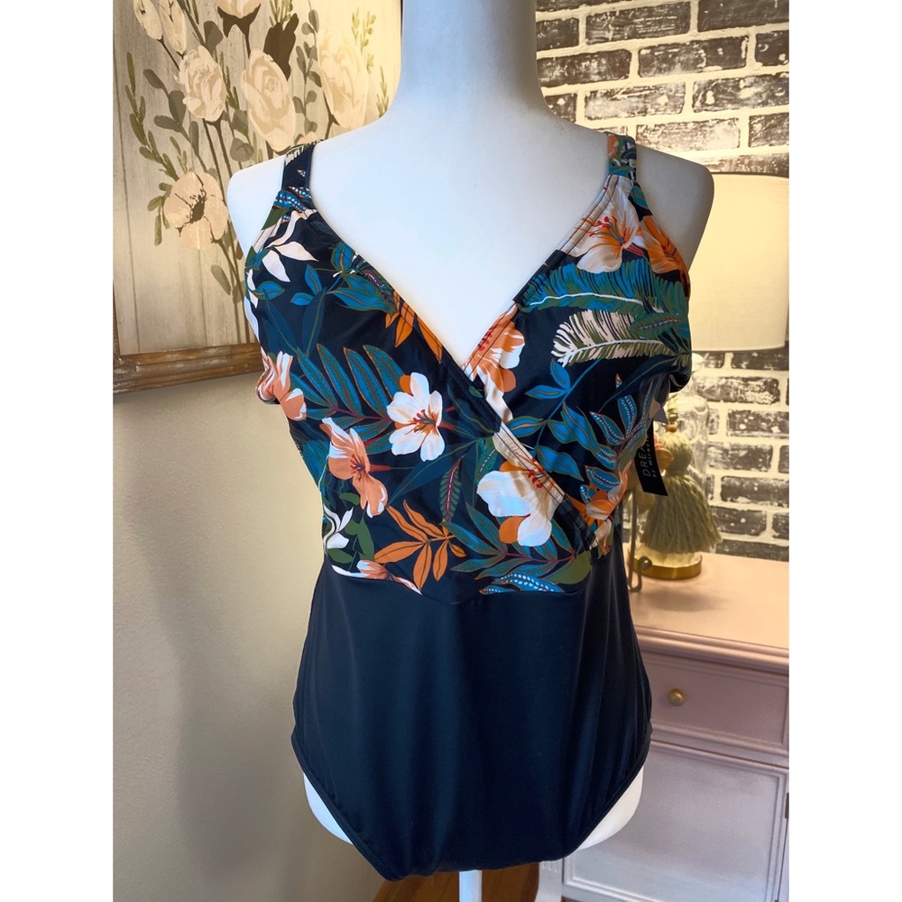 NWT Dreamsuit one piece swimsuit